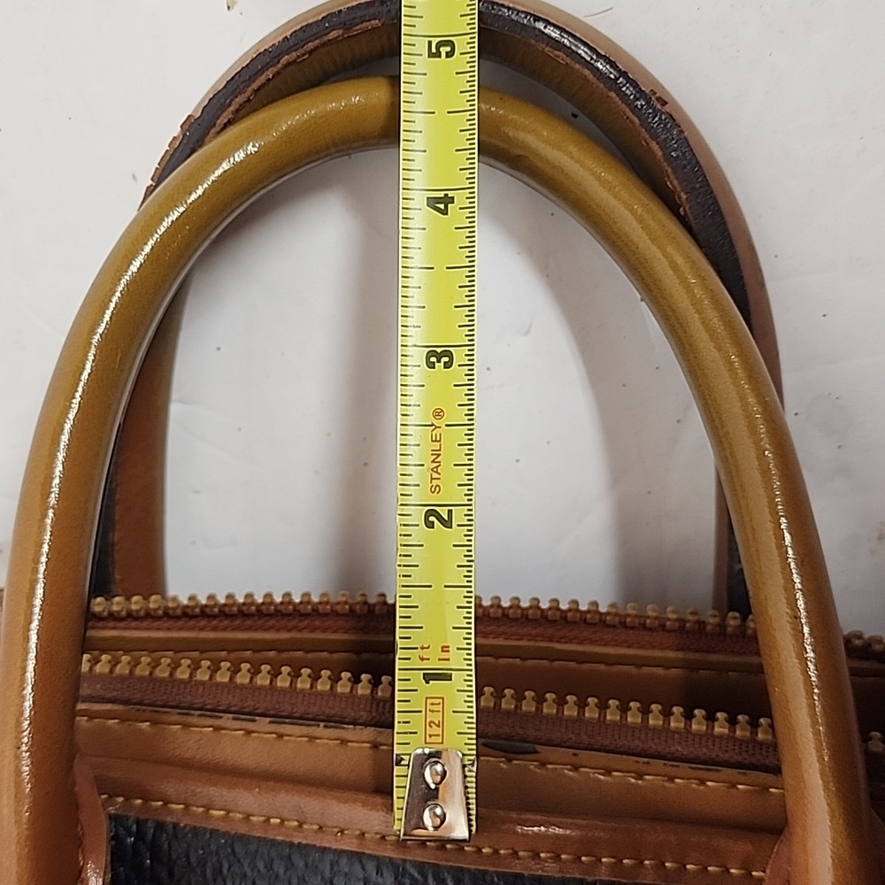 Dooney & Bourke Vintage Navy Blue and Tan Quality Leather Satchel Doctors Bag - Picture 15 of 15